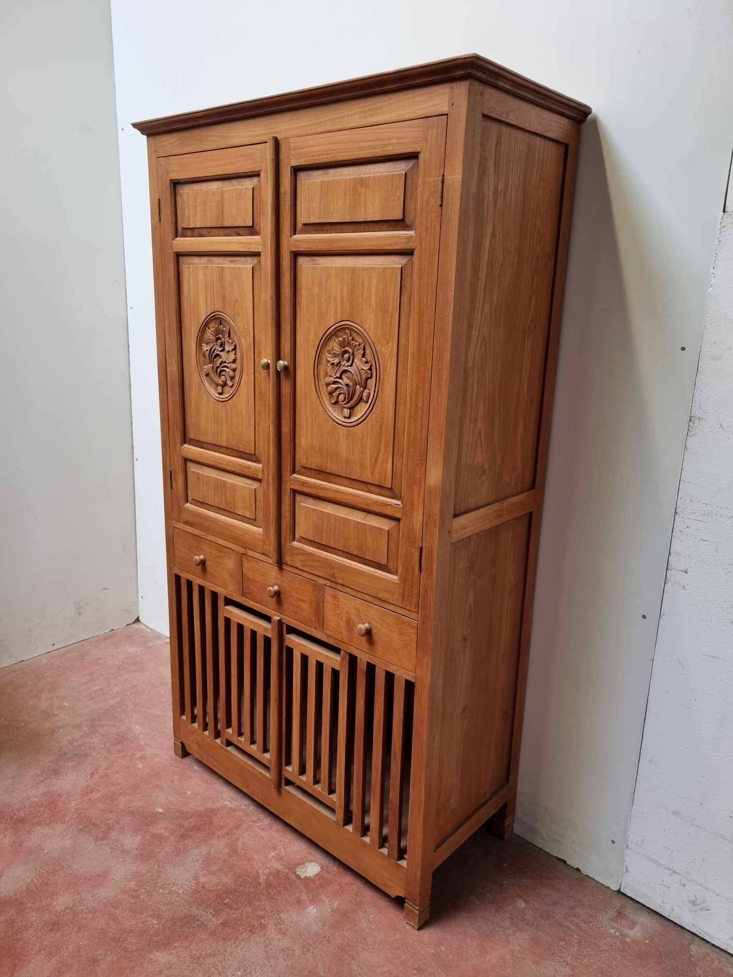 Meuble d'appoint original