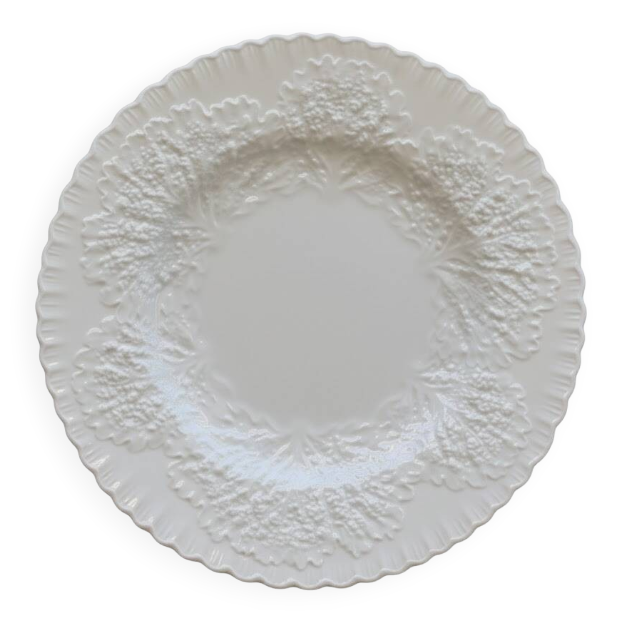Spode Savoy dinner plate with embossed cabbage leaf pattern