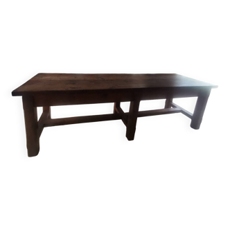 Farm table