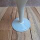 Petit vase soliflore en opaline blanche – Élégance vintage