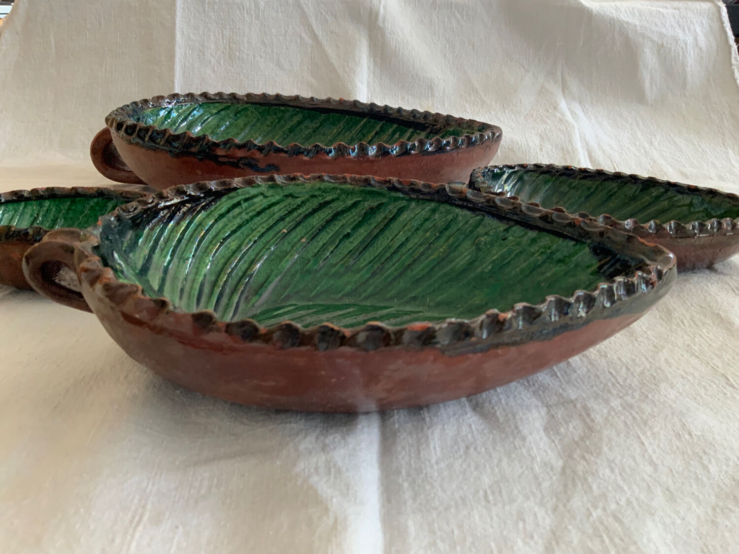 Artisanal salad bowls