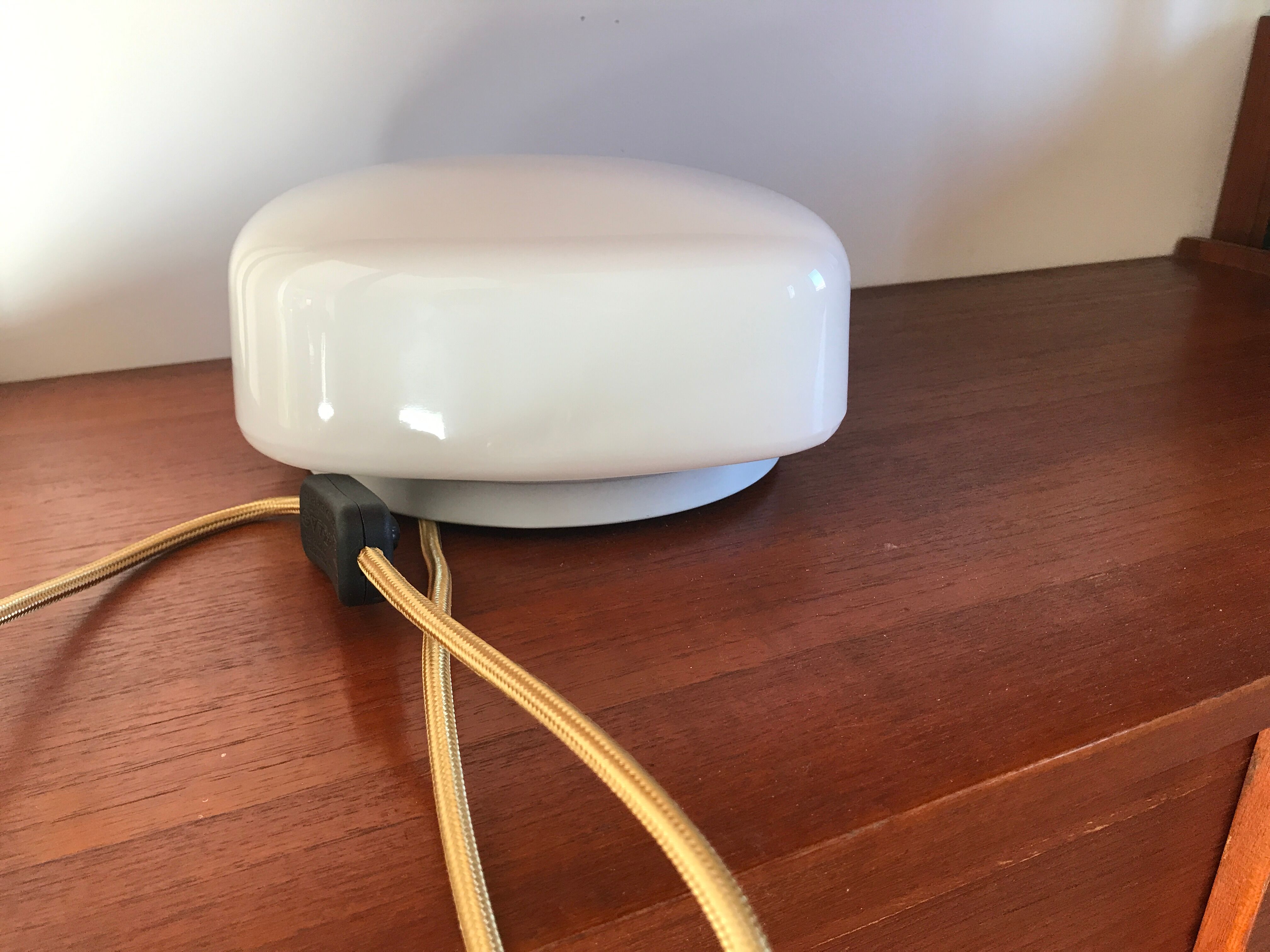 Opaline table lamp from the 70s