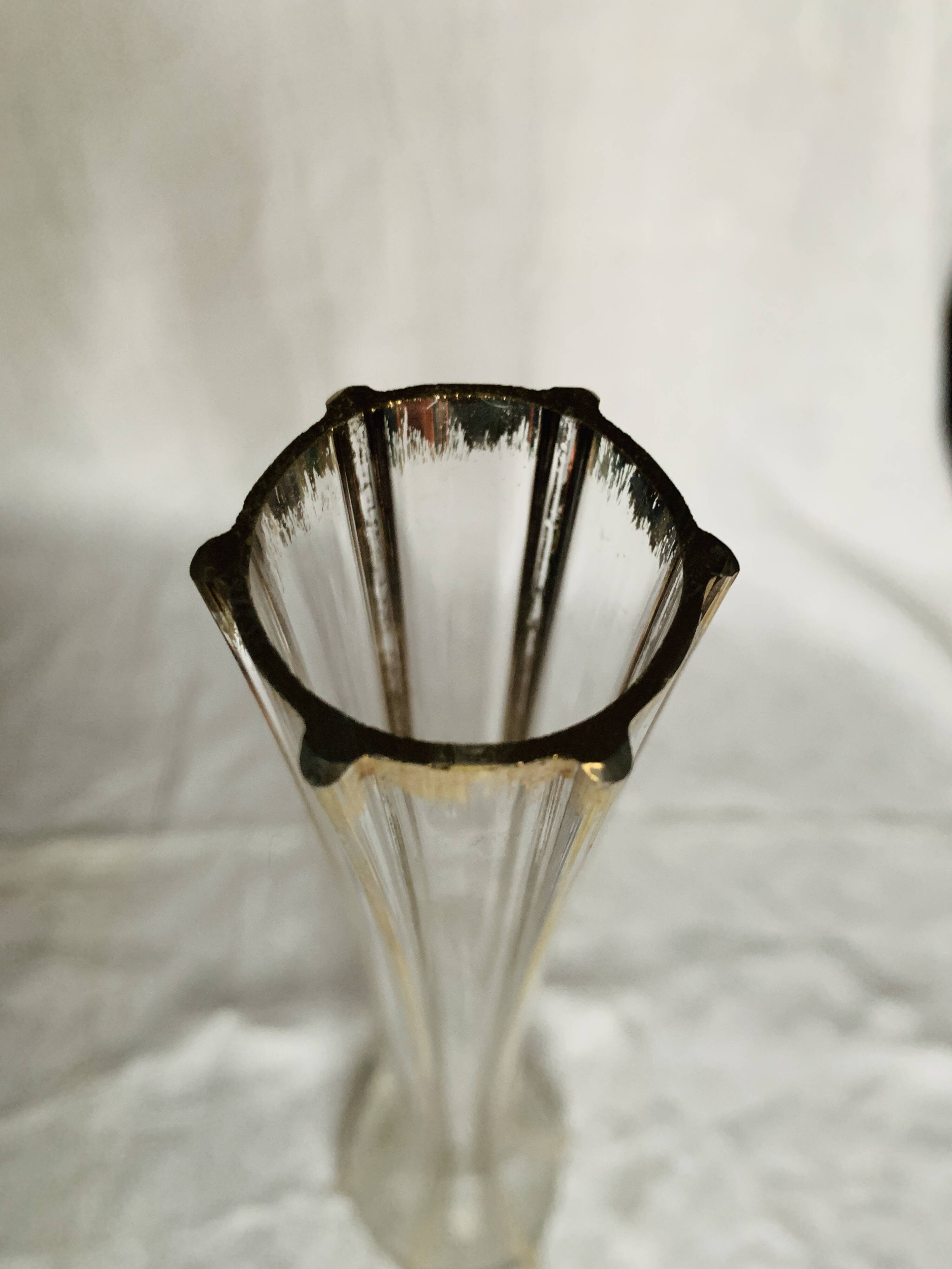 Glass soliflore vase