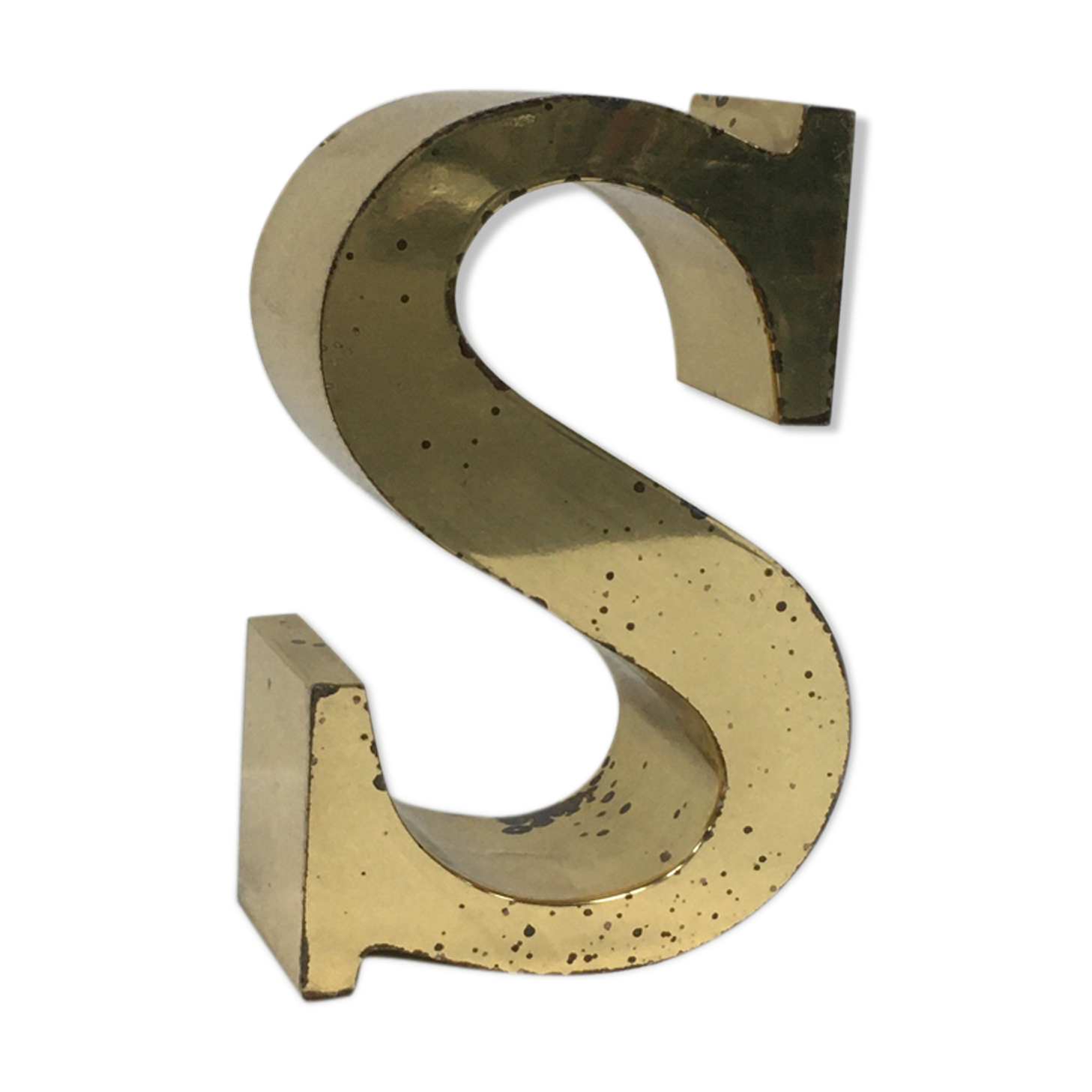 Brass sign letter S