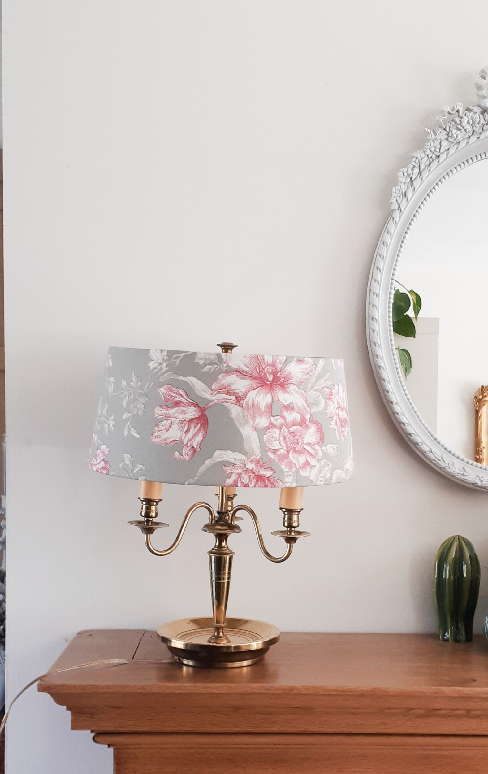 Bronze hot water bottle lamp