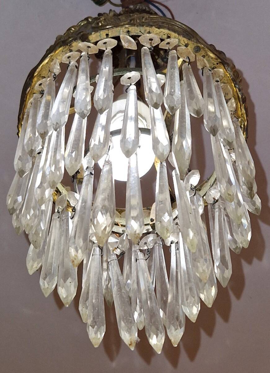 Chandelier with pendants