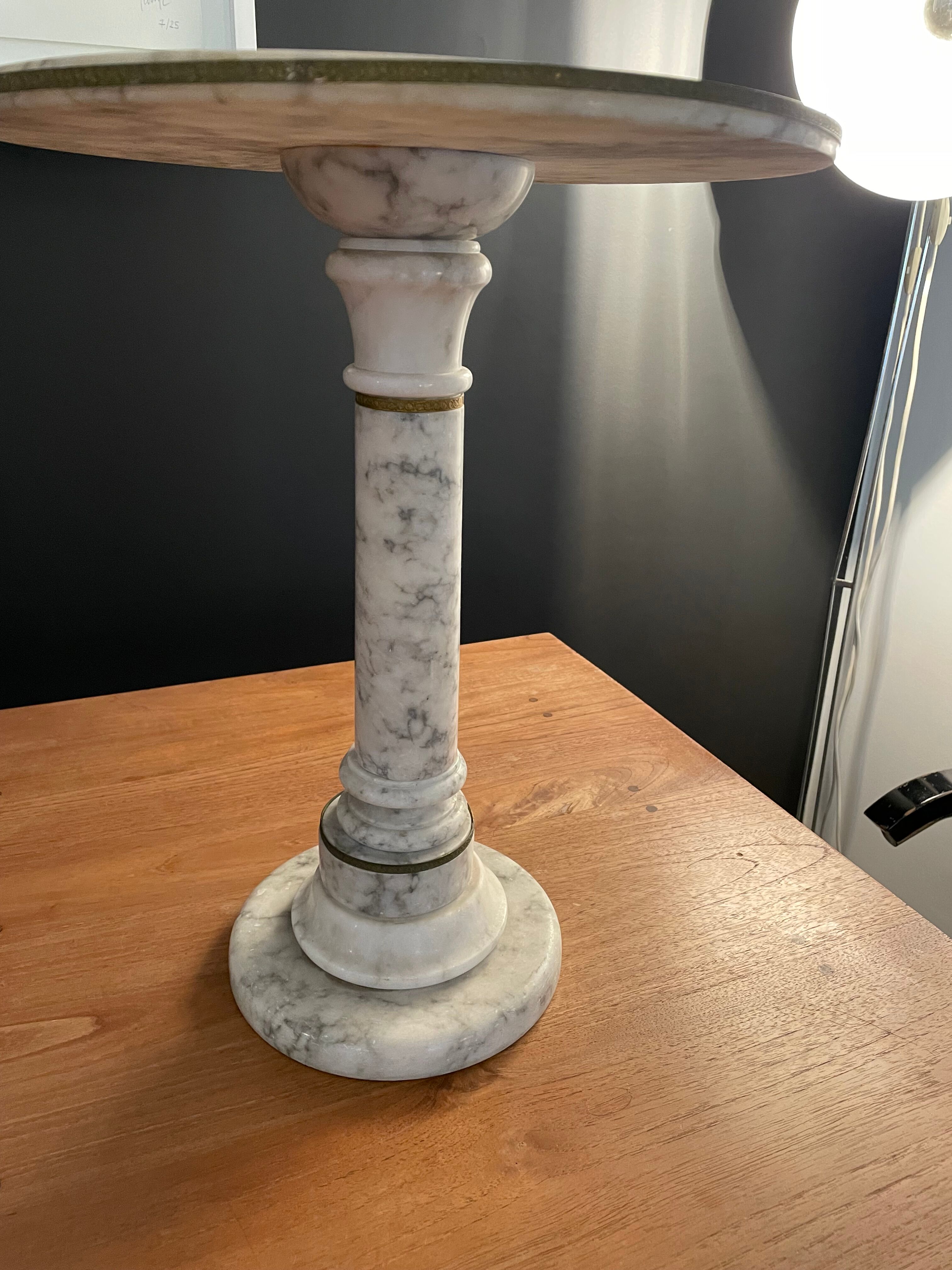 Carrara marble harness