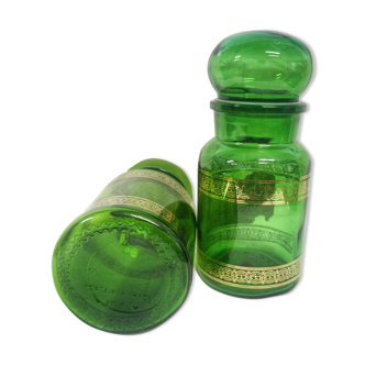 Green jar with golden border
