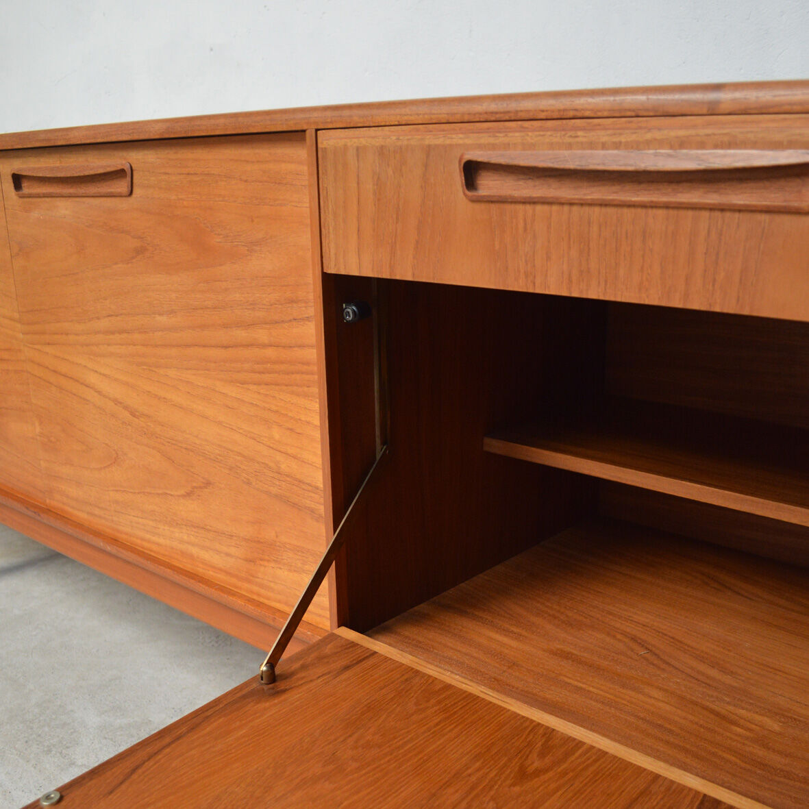 Enfilade Scandinavian teak 1960