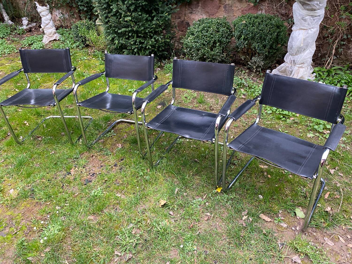 Lot of 4 modernist chairs in the style of MG5 Matteo Grassi circa 1980