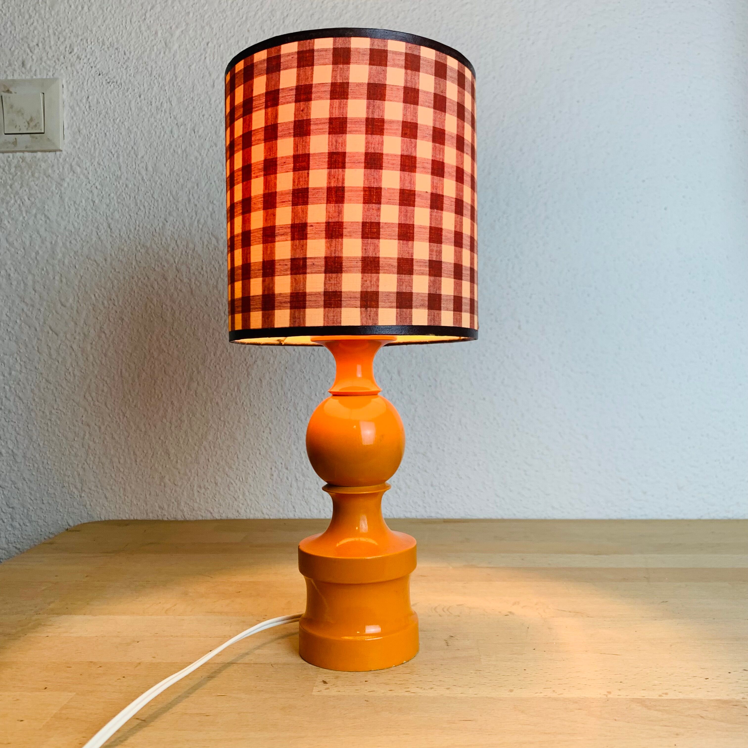 Orange lamp 70's turned wood
