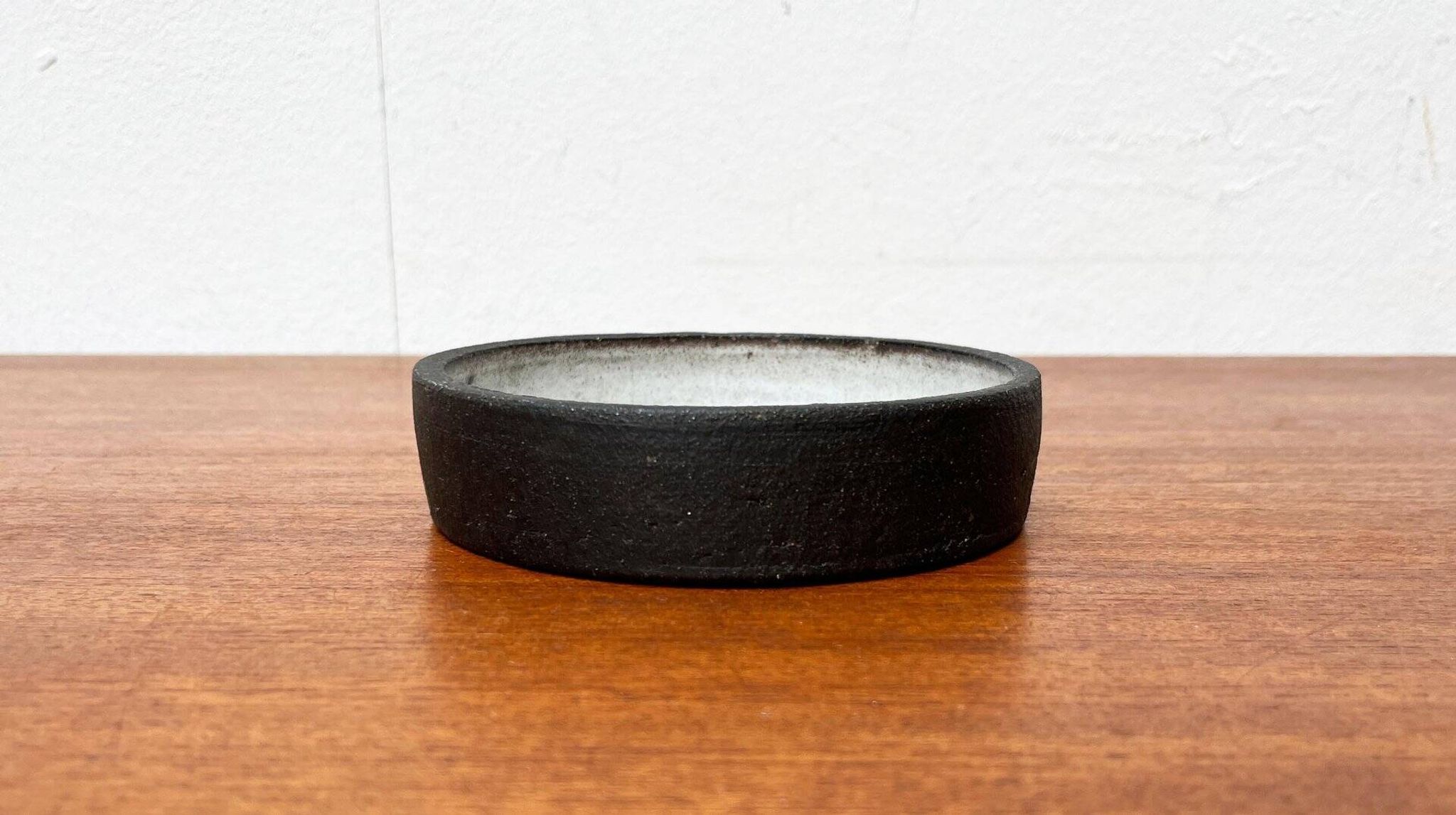 Studio pottery bowl from mid-century Danish Frank Keramik, 1960s.