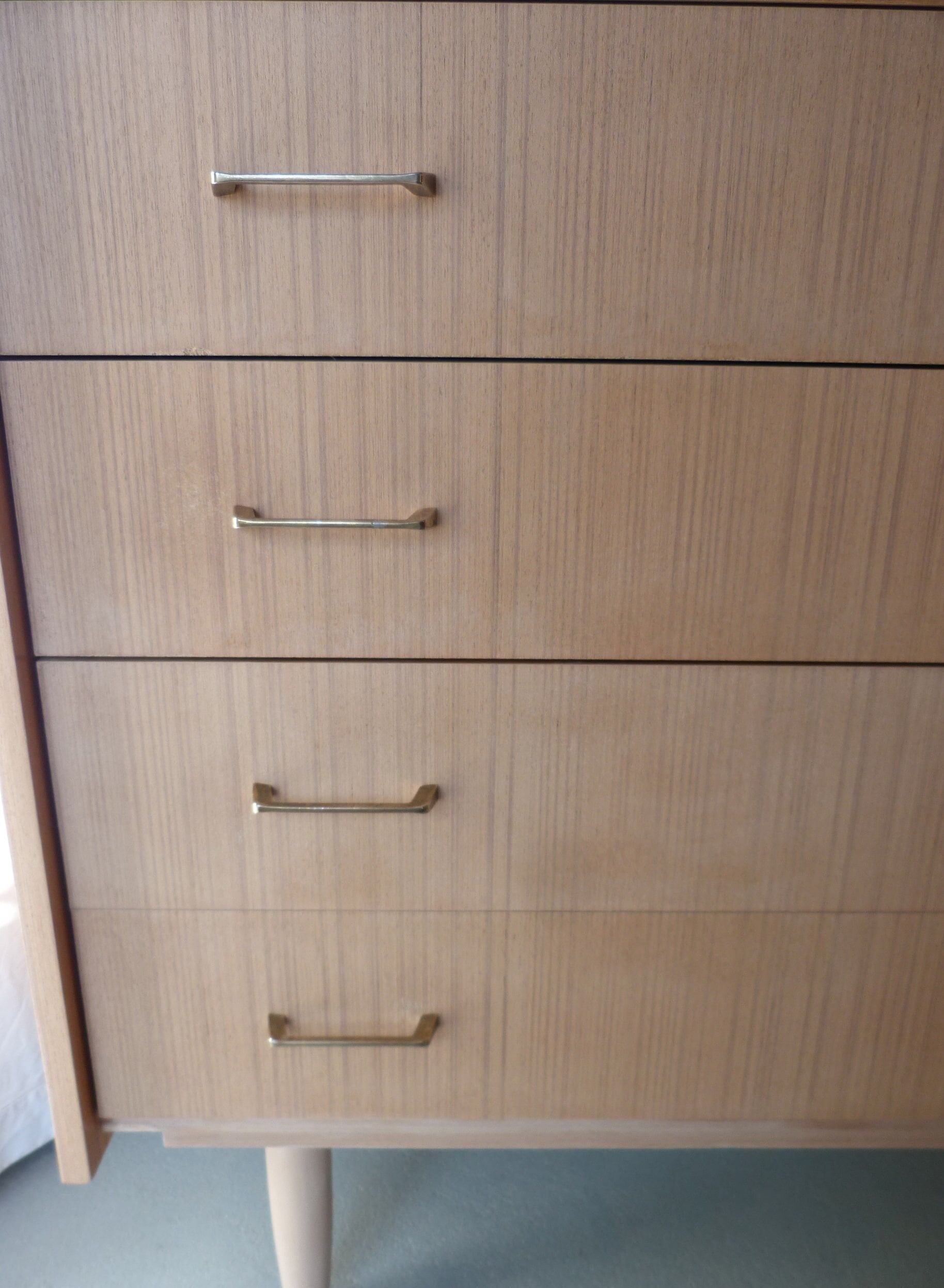 60s chest of drawers