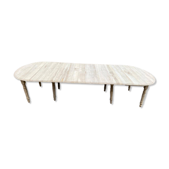 Louis Philippe extendable dining table with 8 leaves, renovated, 350cm, 19th century.