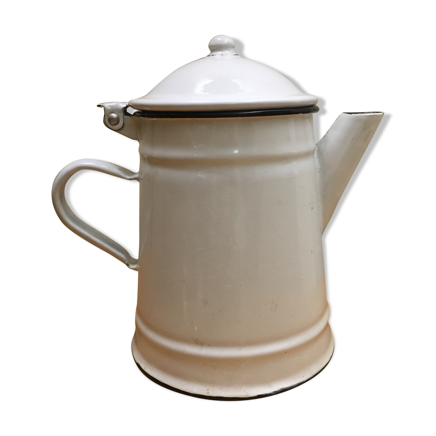 Cafetière en tôle émaillée blanc et marine