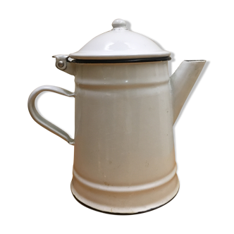 White and marine enamel sheet coffee maker