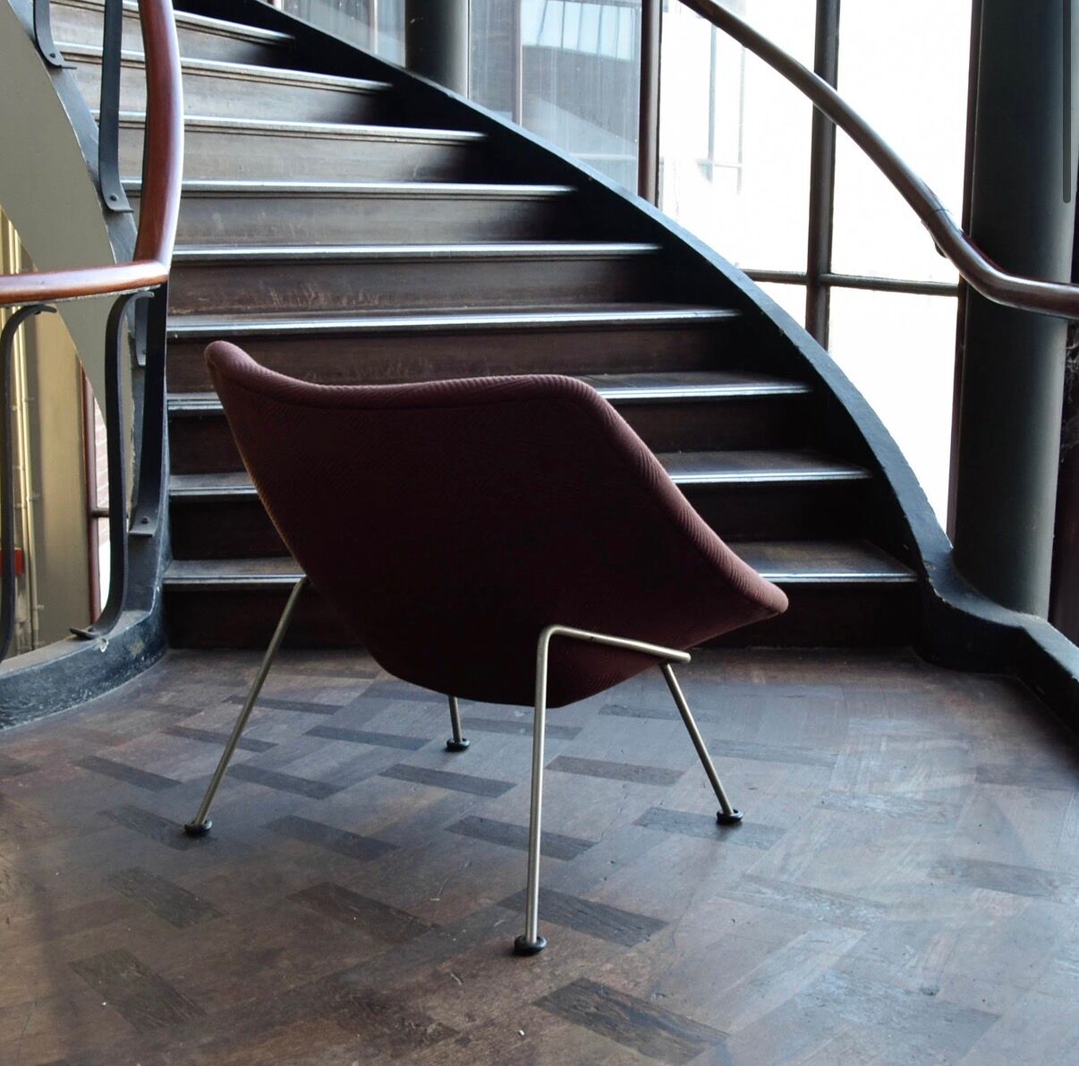 Artifort Oyster chair