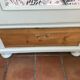 Bonnetiere en pin, armoire