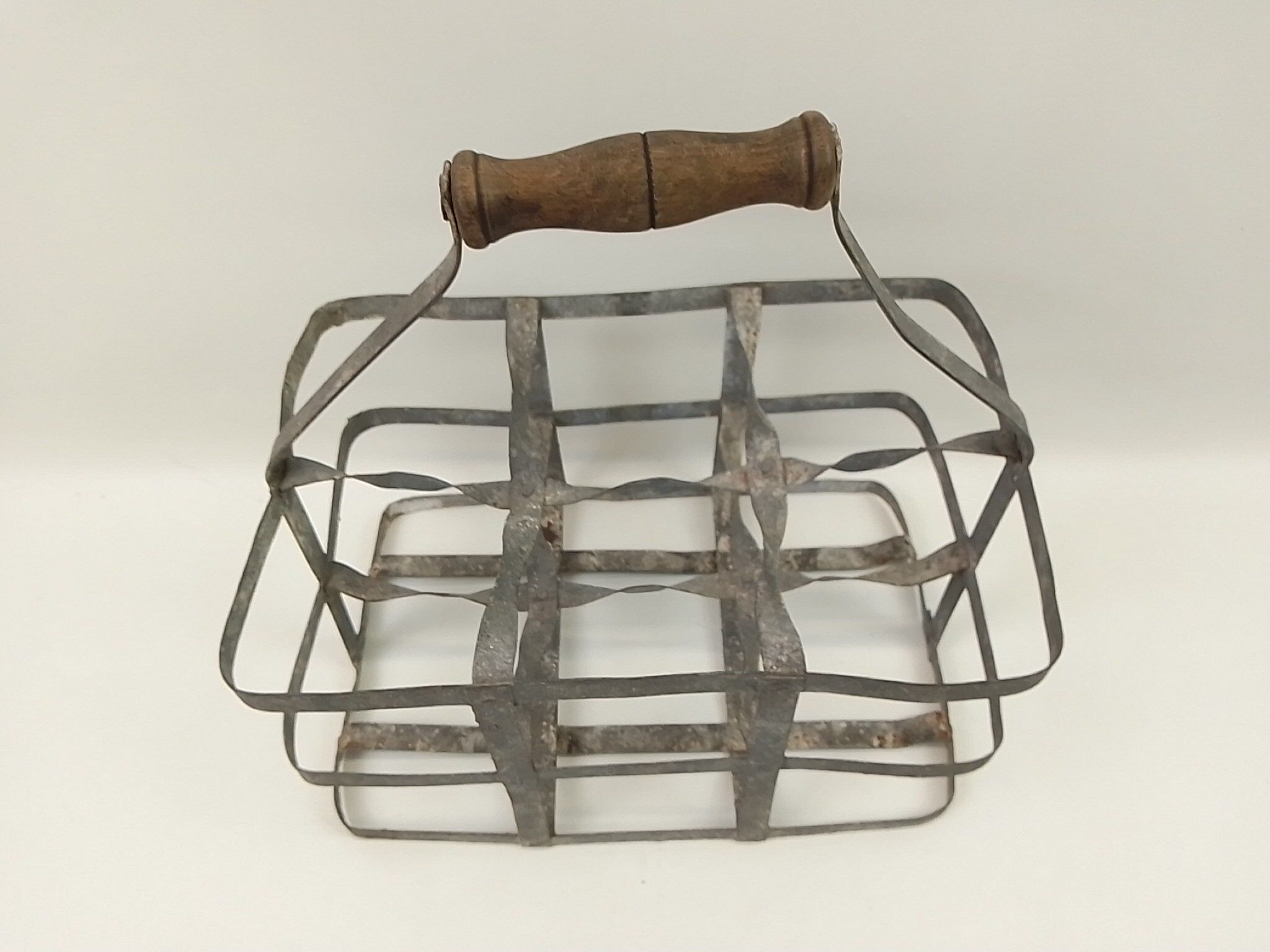 Metal bottle holder 6 old pitches