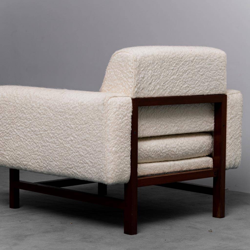 Paire de fauteuils en velours bois haut de gamme 1970 vintage modernisme