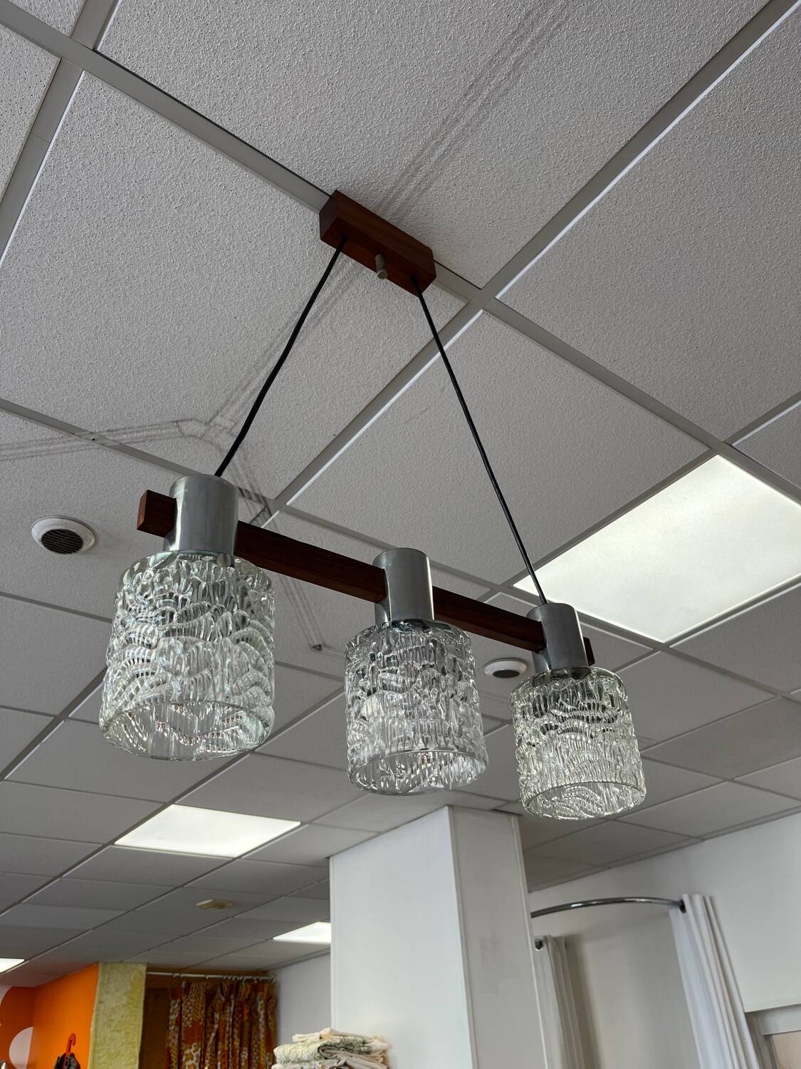 Suspension scandinave en palissandre et chrome 1970