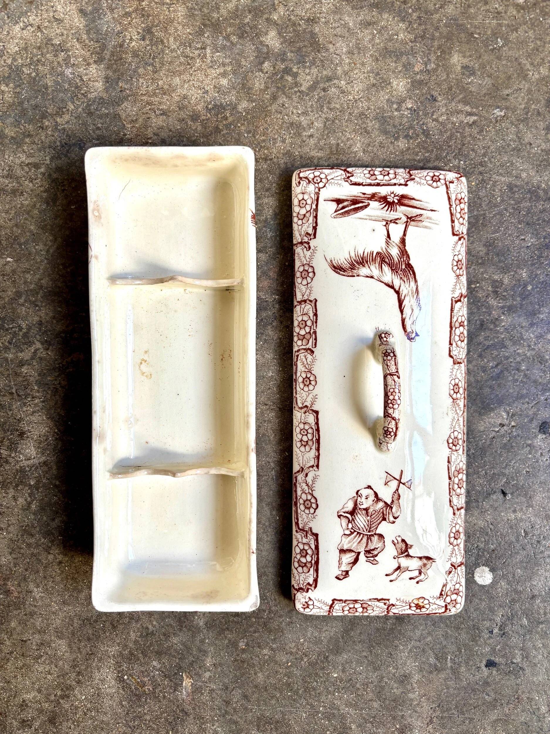 K&G Lunéville comb box in brown ironstone