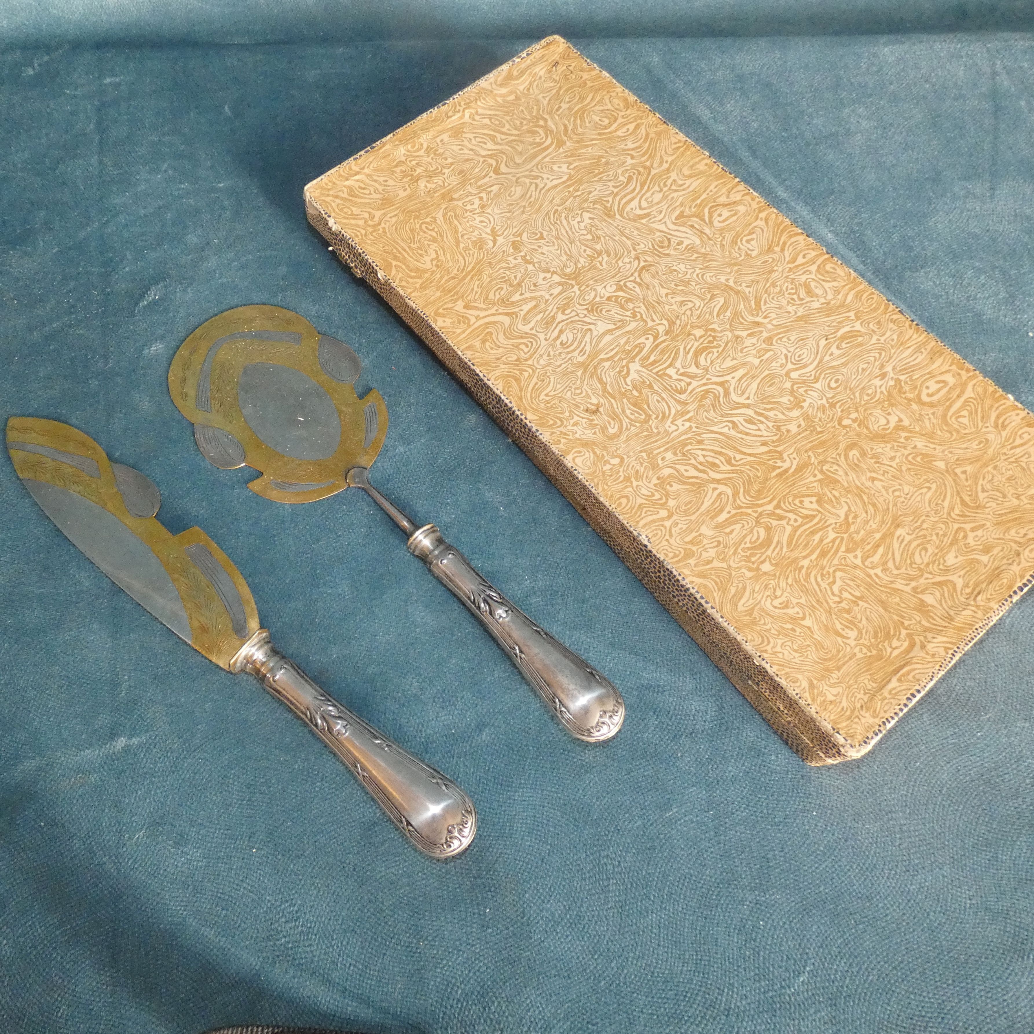 Duo de pelle and knife cake silver and gold metal circa 1950