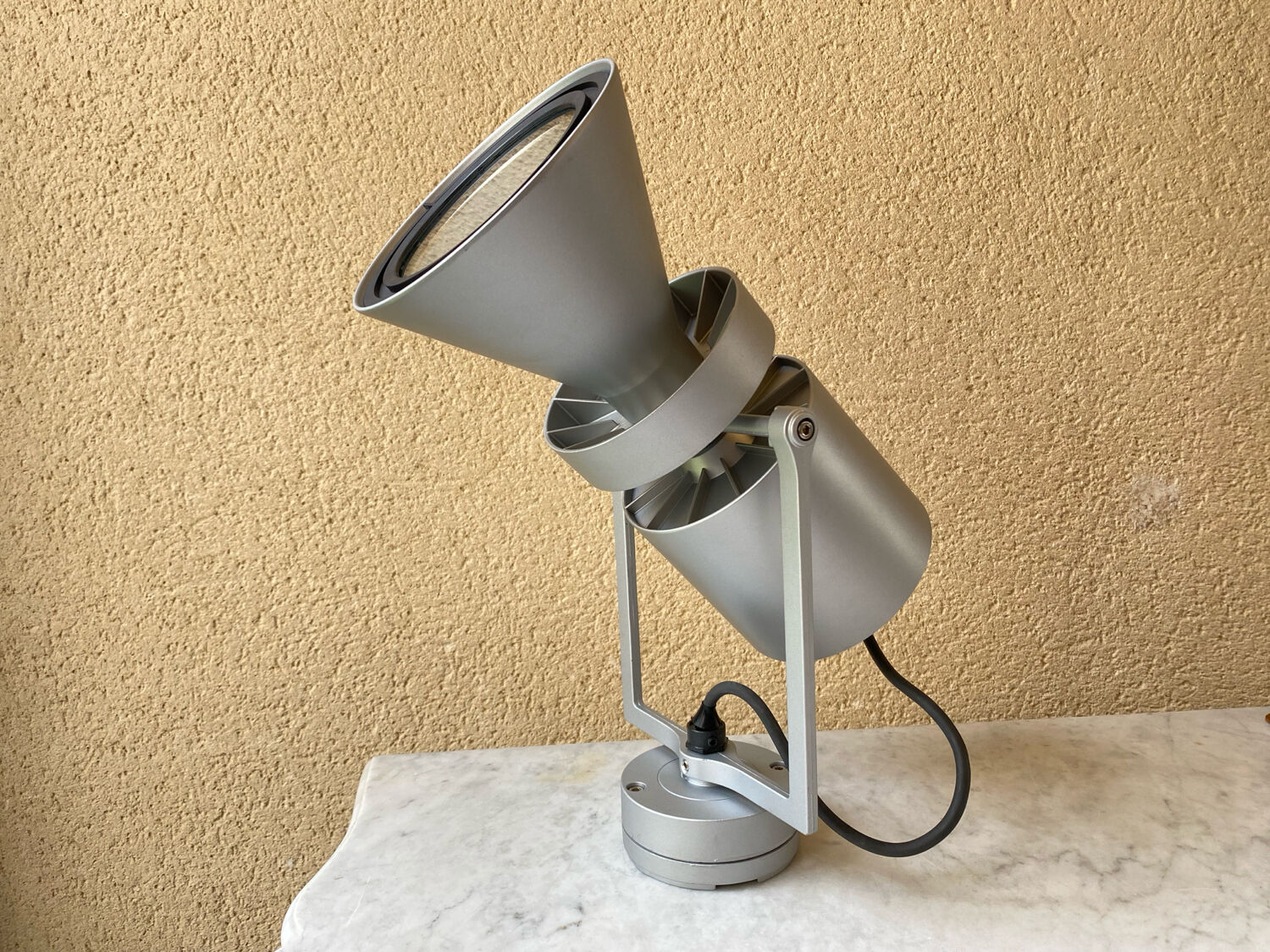Wall lamp projector the parrot iguzzini vintage design 90s