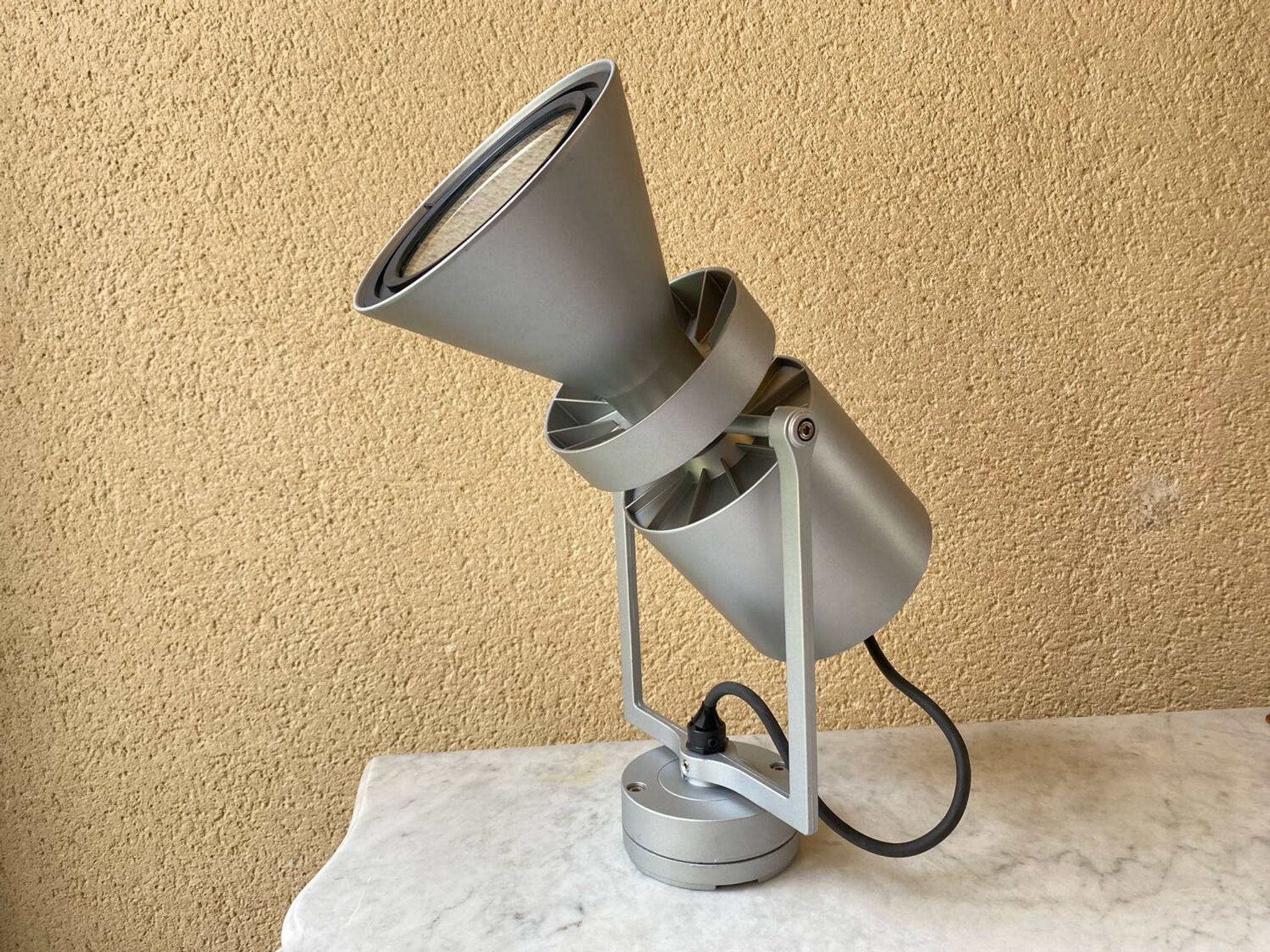 Wall lamp projector the parrot iguzzini vintage design 90s