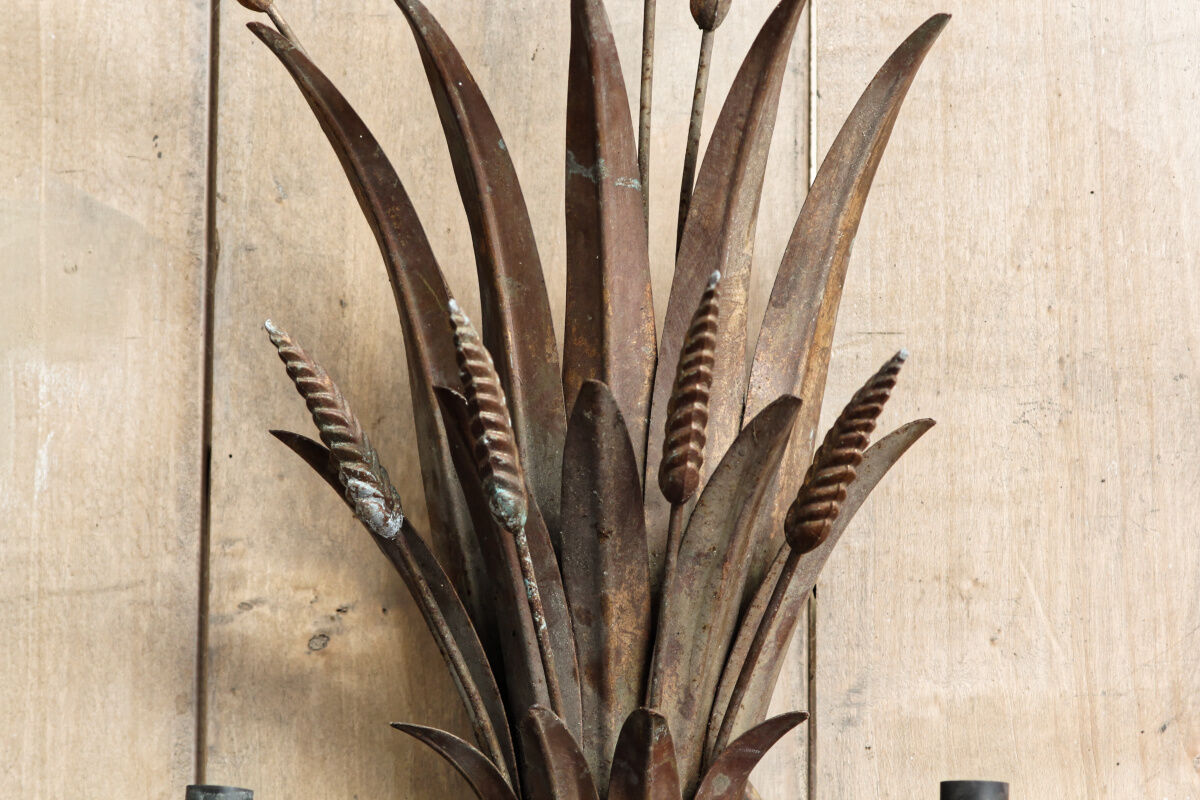 Wall lamp, sheaf of wheat