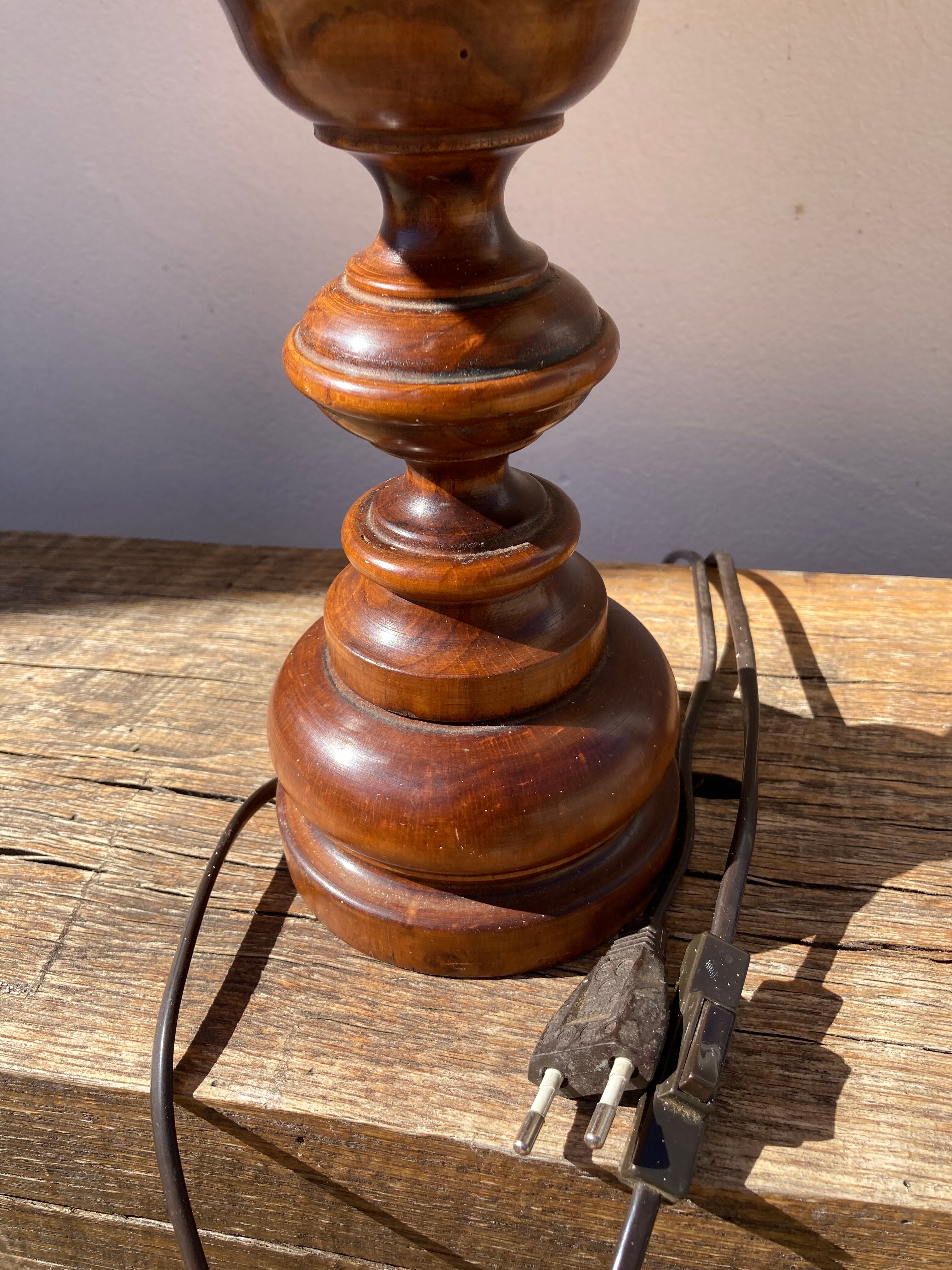 Vintage turned wooden lamp 1960 / 1970