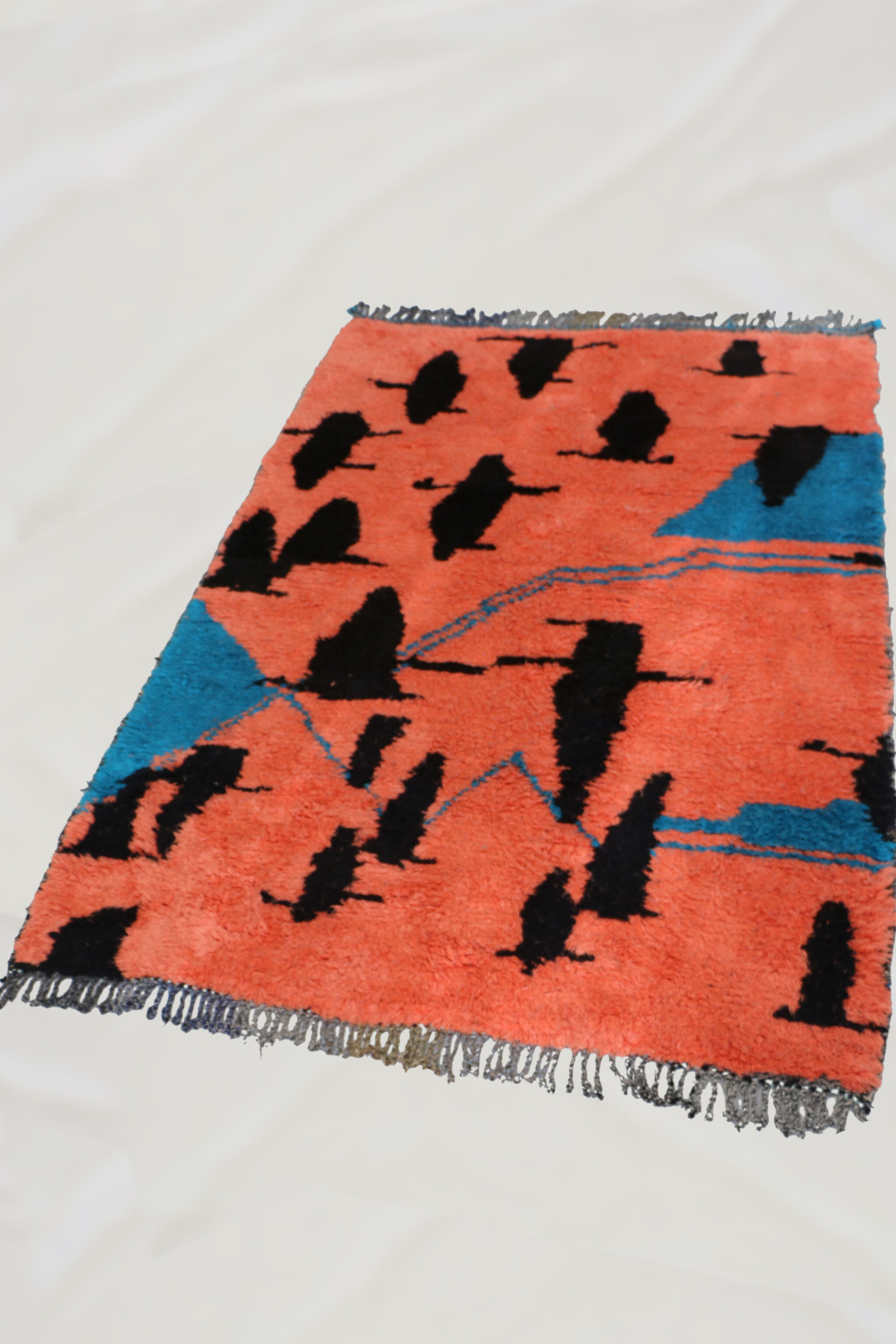 Carpet with Moroccan Boujaad style knots, light rose