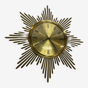 Horloge vintage sunburst de couleur dorée, design Junghans des années 1970