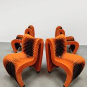 Chaises de salle à manger funky avec ceinture de sécurité, collection Phillips