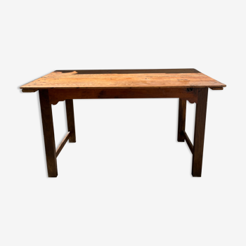 Farmhouse table in old wood