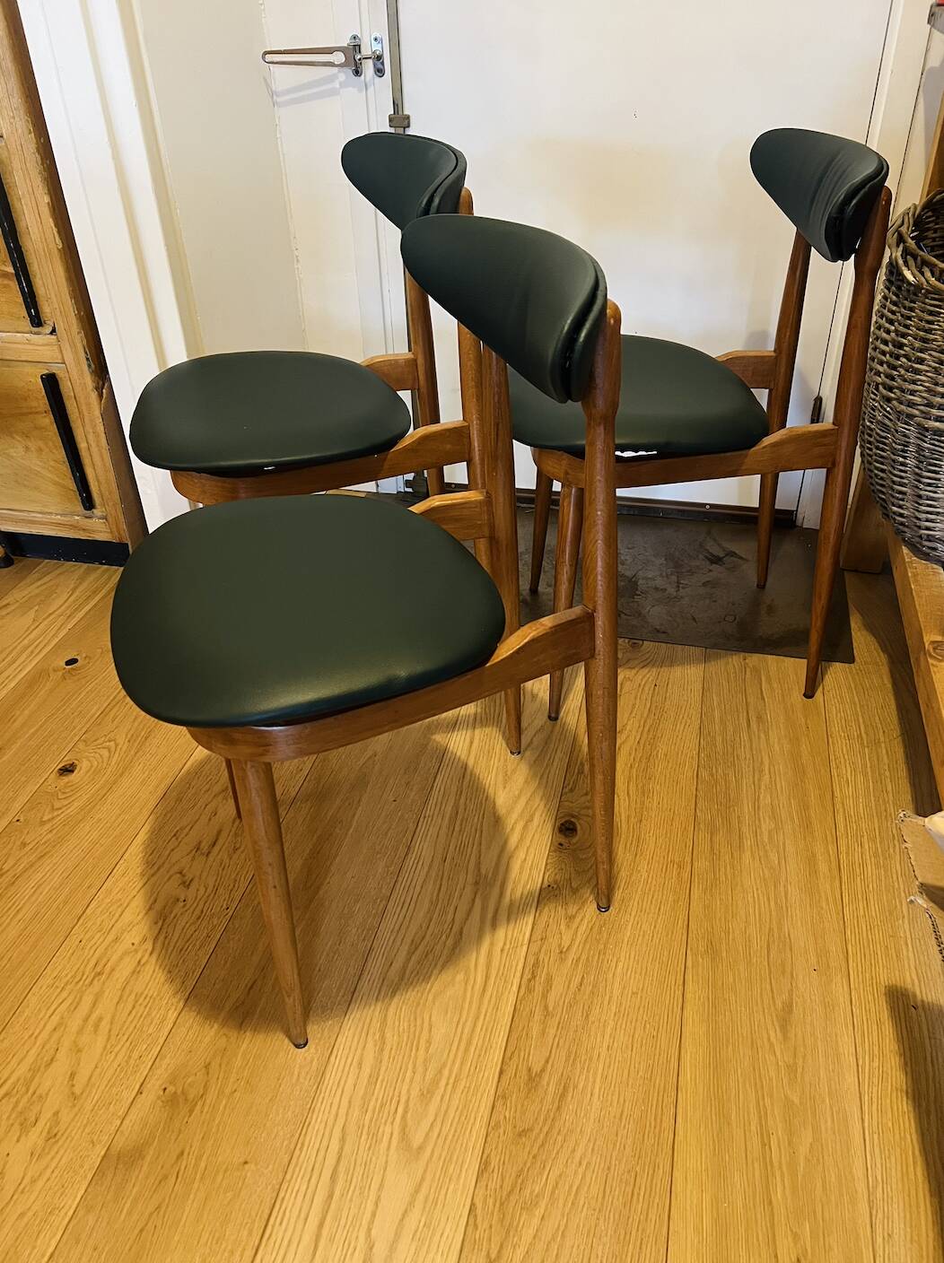 (Lot) 3 Chairs Pierre Guariche Model Licorne