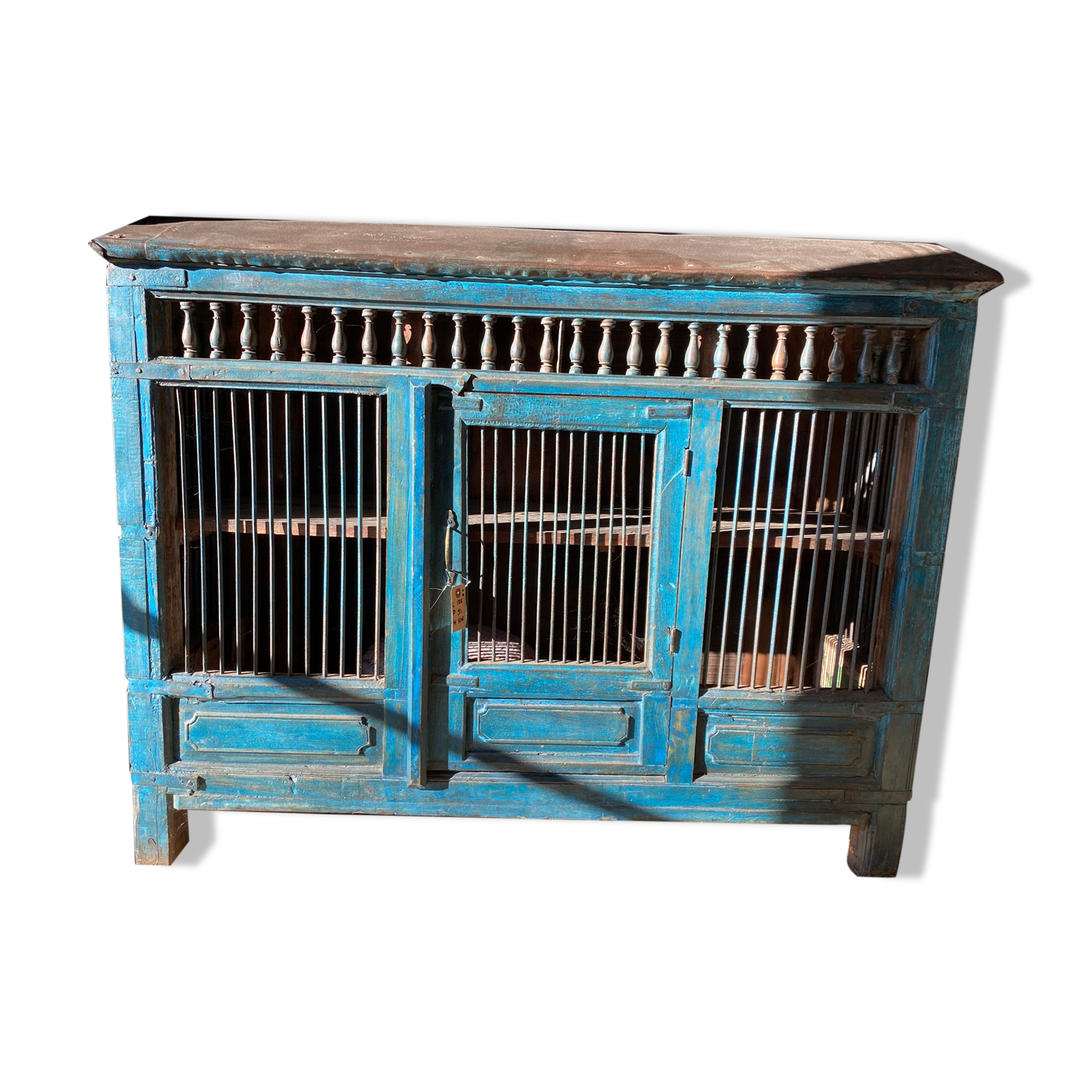 Old hutch in teak and zinc