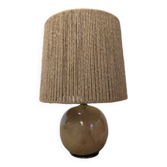 Vintage ball lamp in enameled stoneware and jute rope