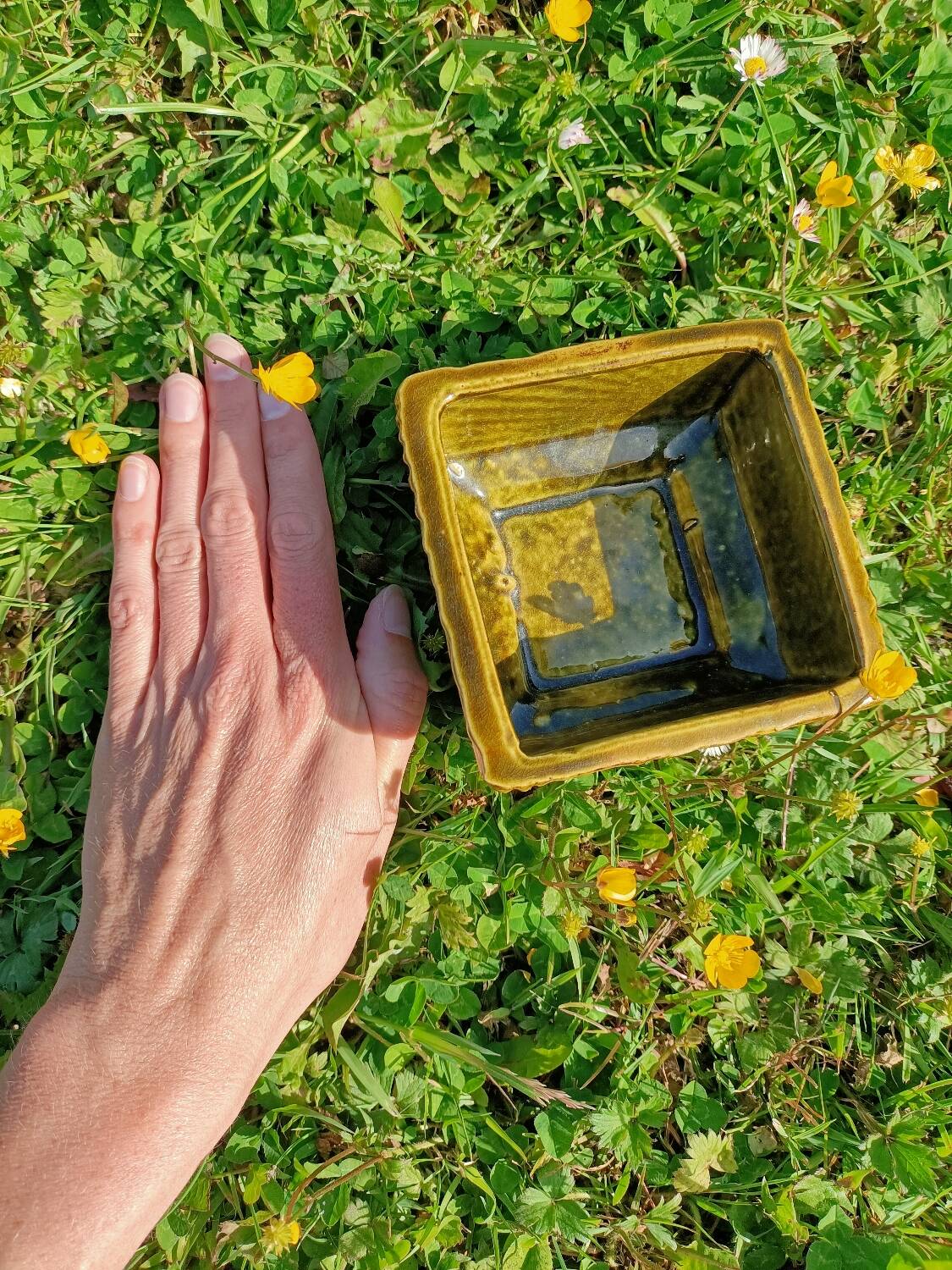 Retro ceramic flowerpot