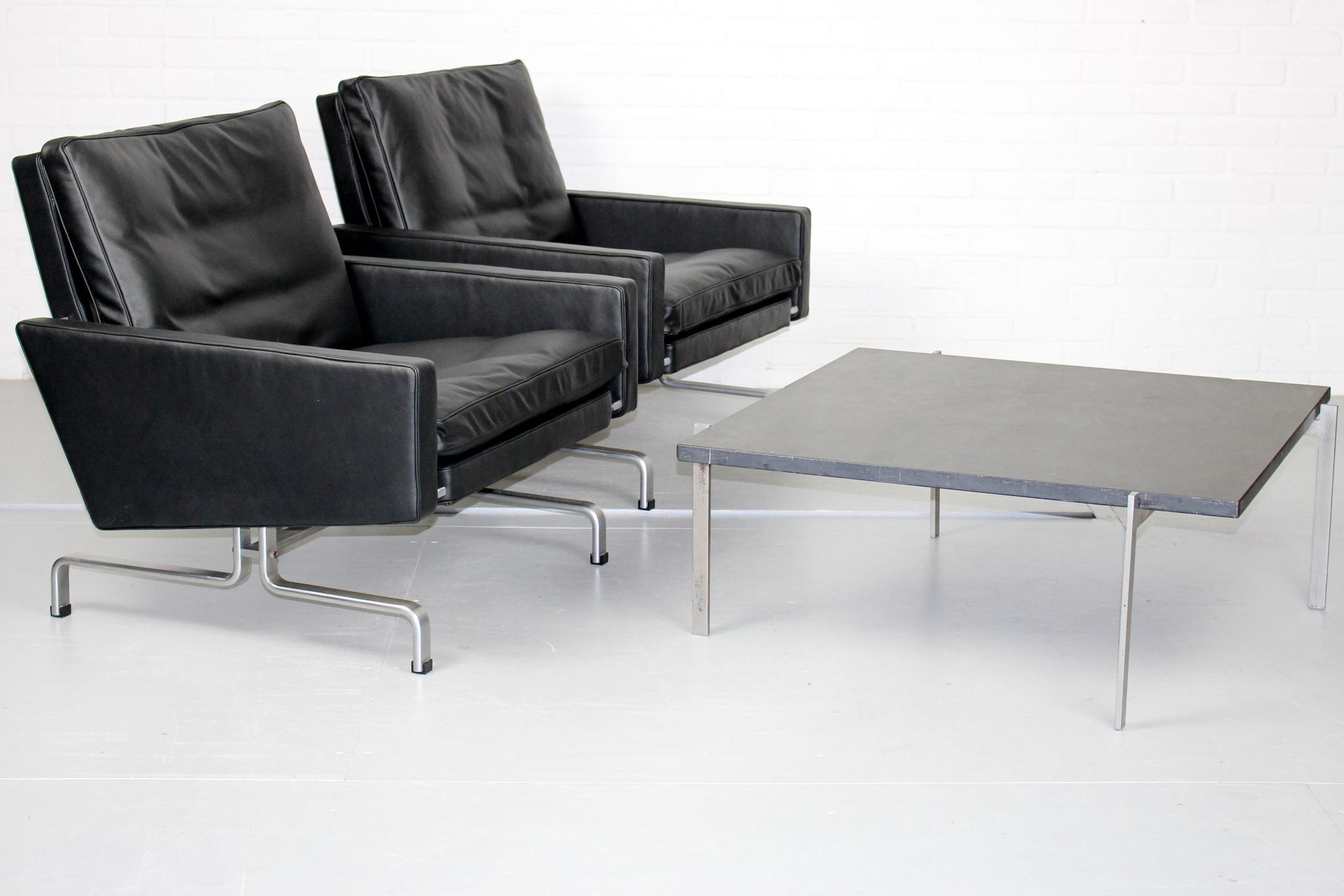 Set 2 vintage PK31/1 Lounge Chair & PK61 Coffee Table by Poul Kjaerholm for E. Kold Christensen