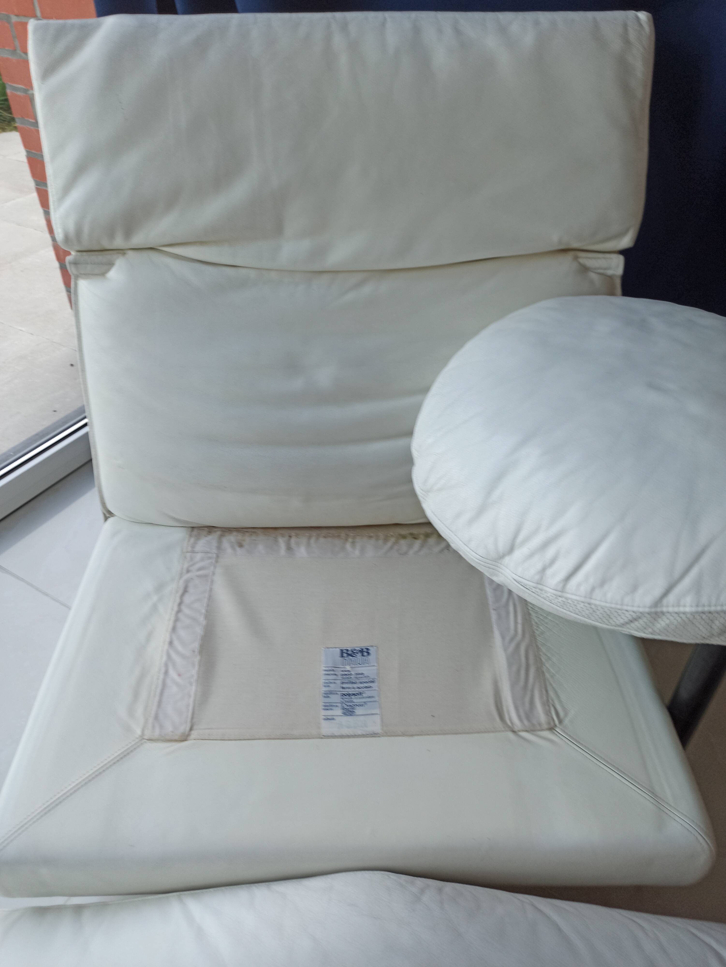 Sofa and armchair model Arca by Paolo Piva for B & B Italia