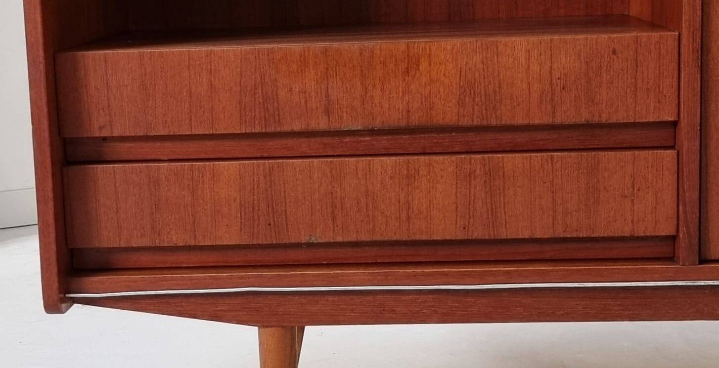 Armoire du milieu du siècle