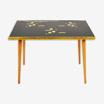 Table vintage de Mihoma, années 1969