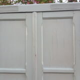 Mint-coloured parisian wardrobe
