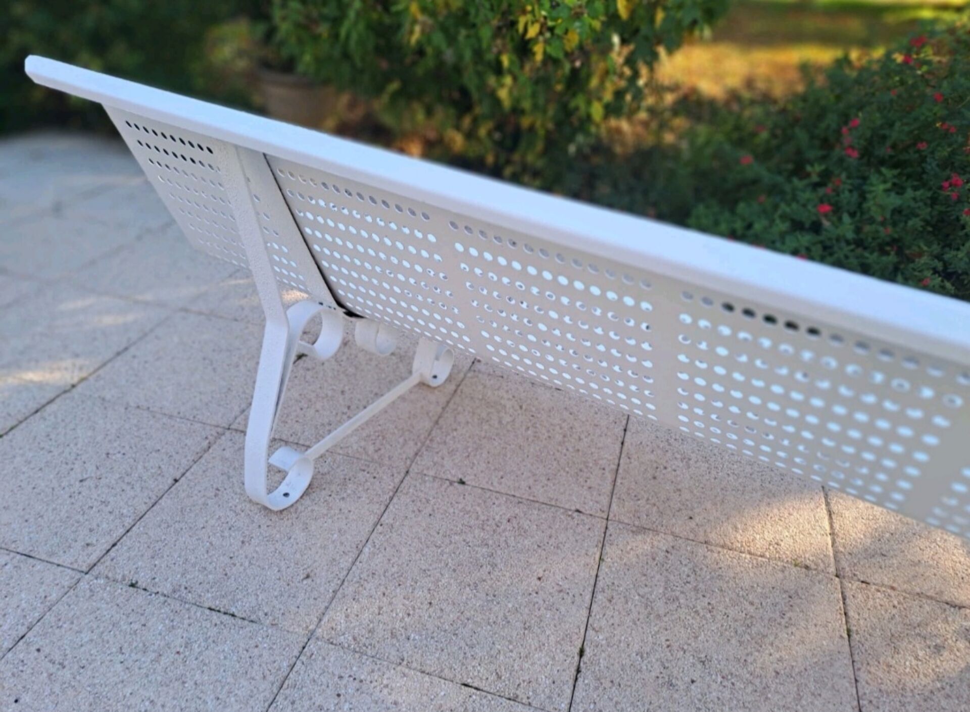Garden bench in iron