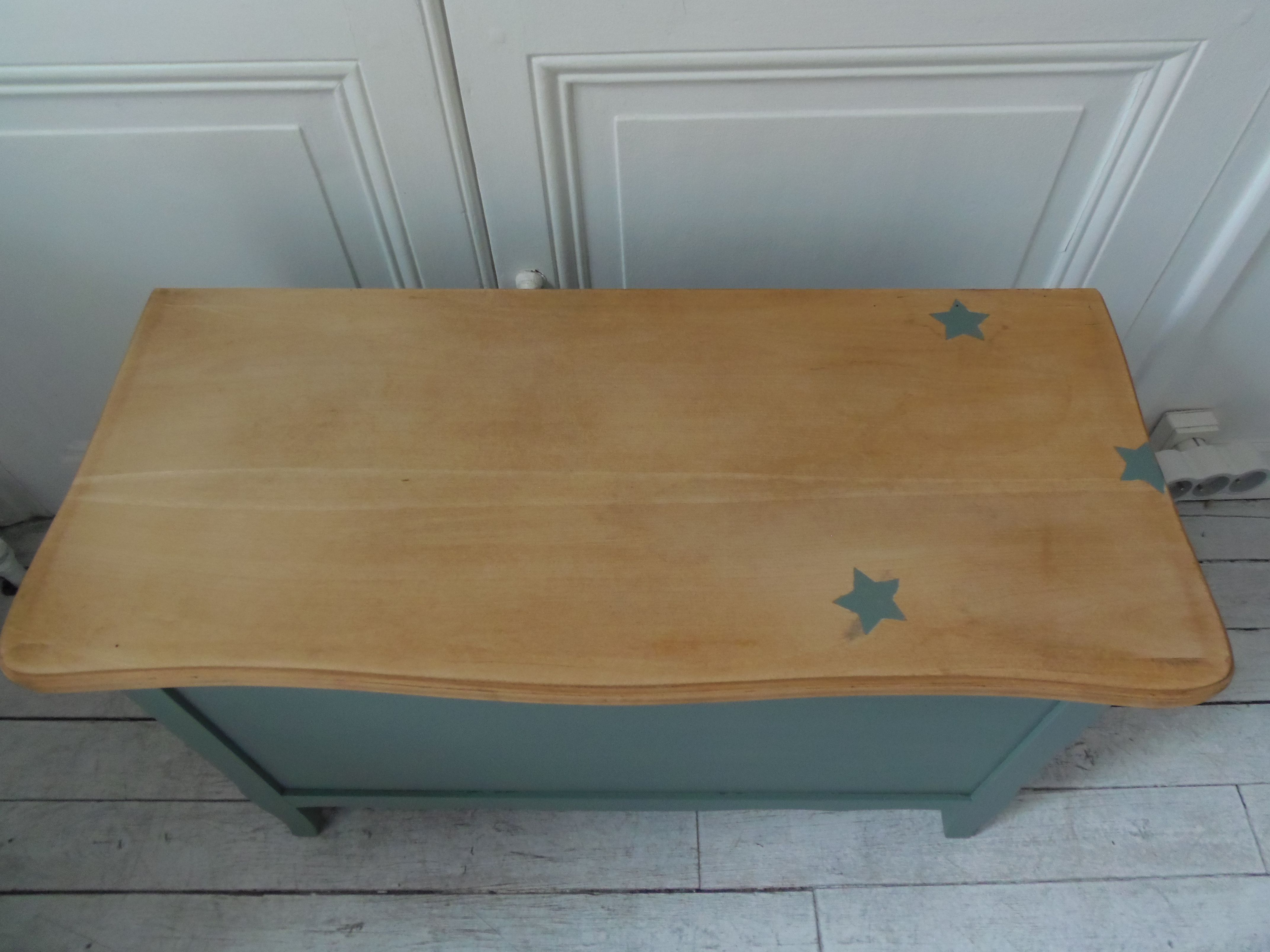 Vintage toy chest green of gray waxed finish, waxed top medium oak.