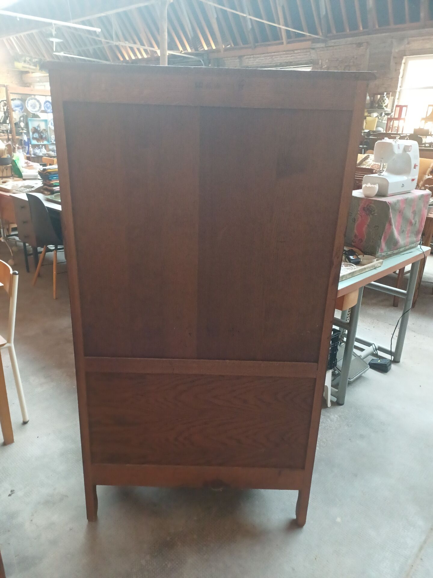 Glass cabinet