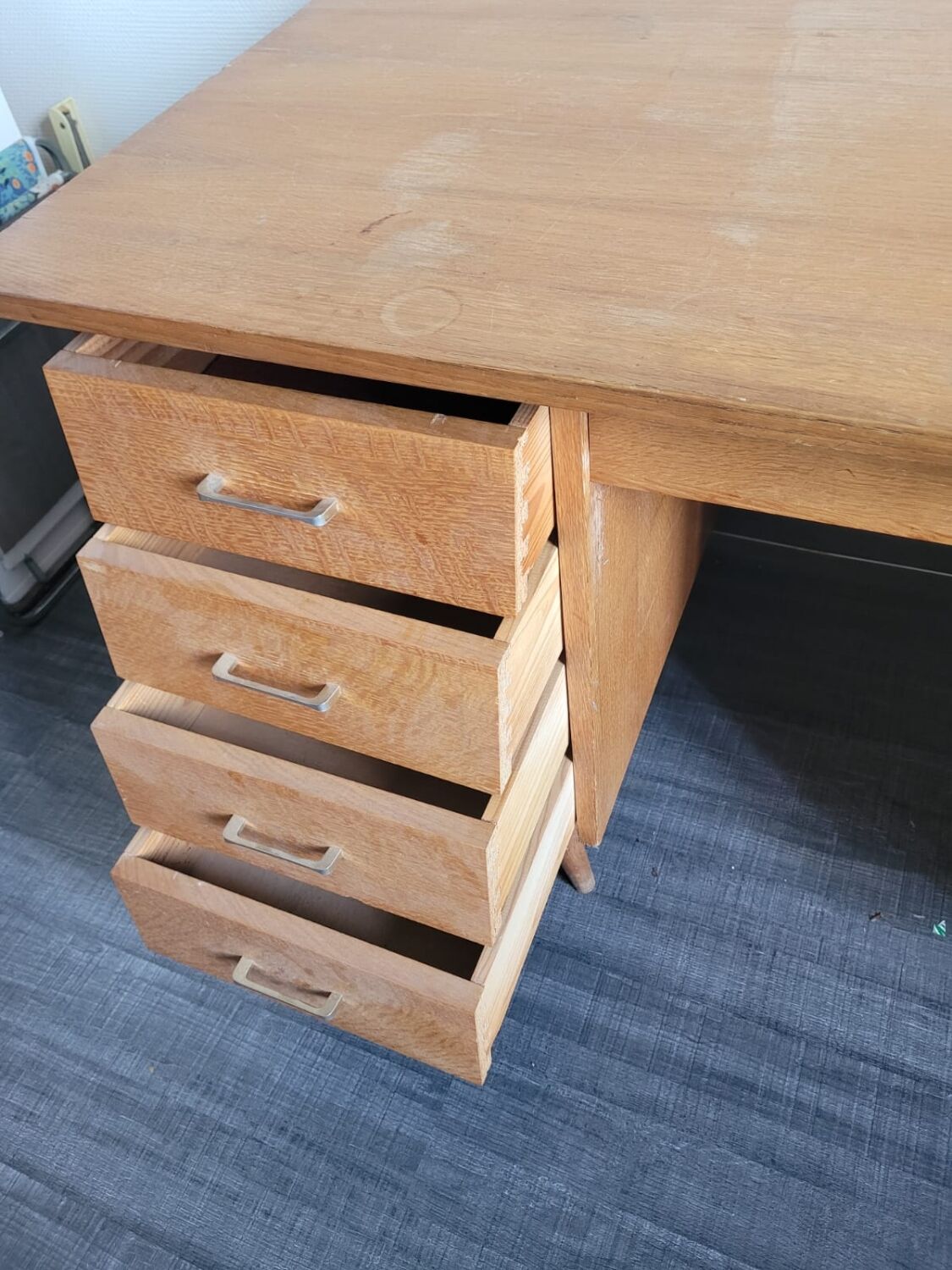 Vintage desk feet compass