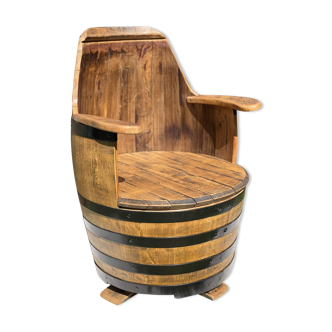 Whisky barrel armchair with spinner