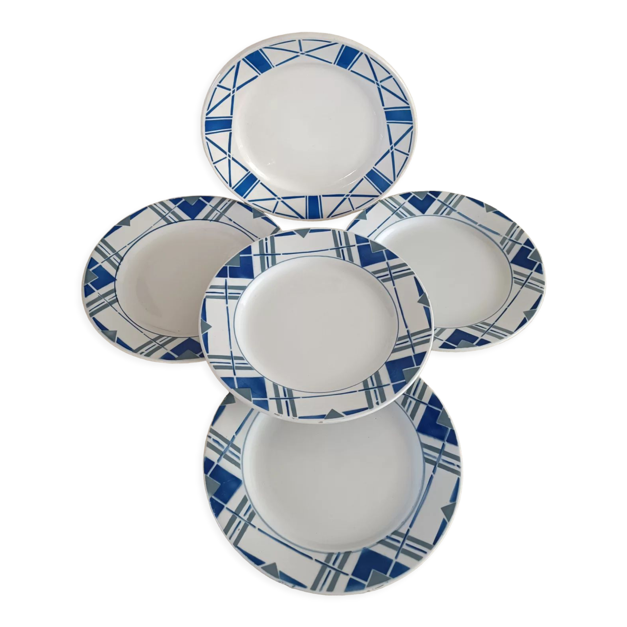 Set of 5 mismatched iron earth plates